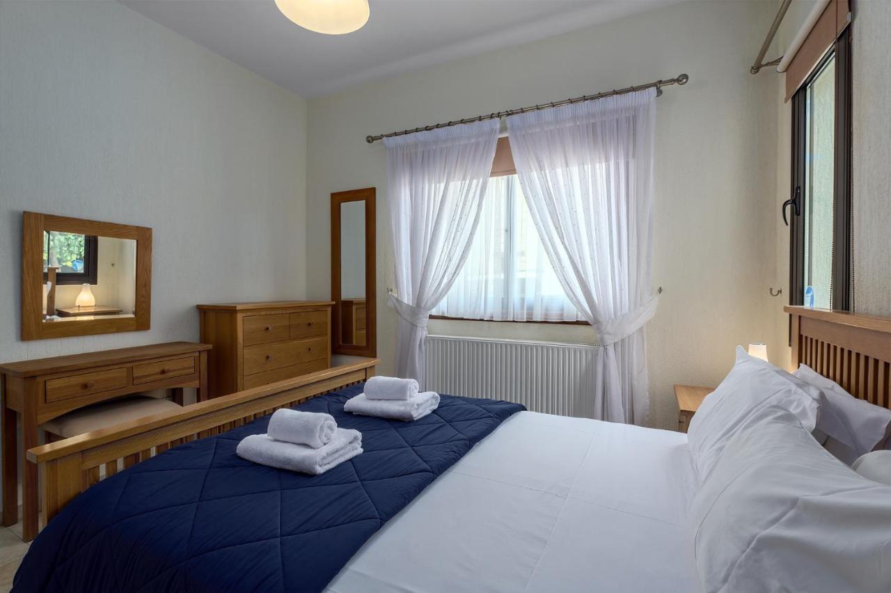 Villa Camelot By Ezoria Villas Coral Bay Zewnętrze zdjęcie