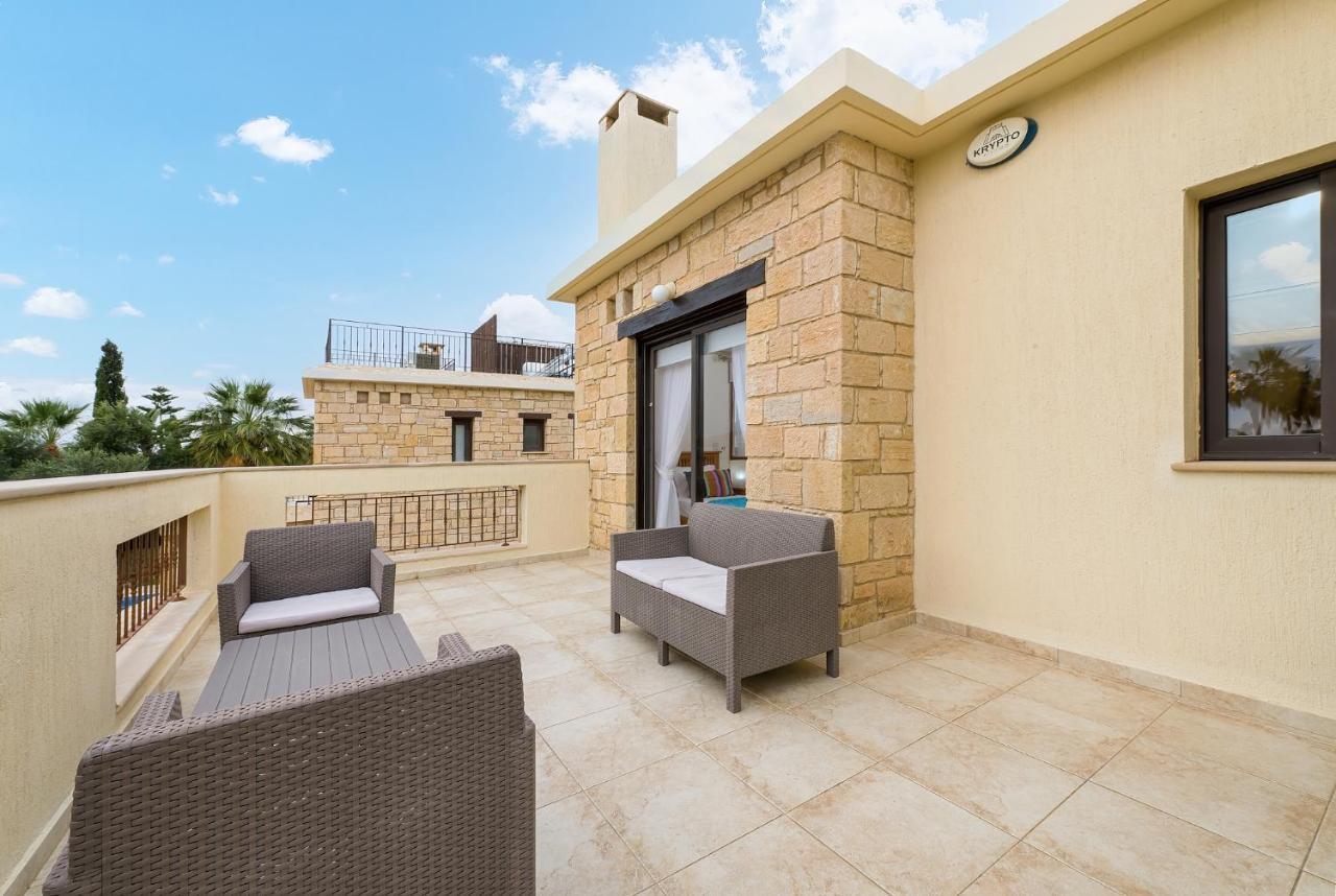 Villa Camelot By Ezoria Villas Coral Bay Zewnętrze zdjęcie