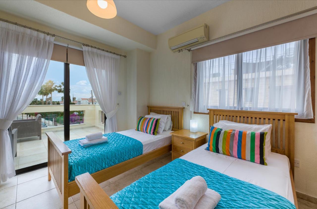 Villa Camelot By Ezoria Villas Coral Bay Zewnętrze zdjęcie