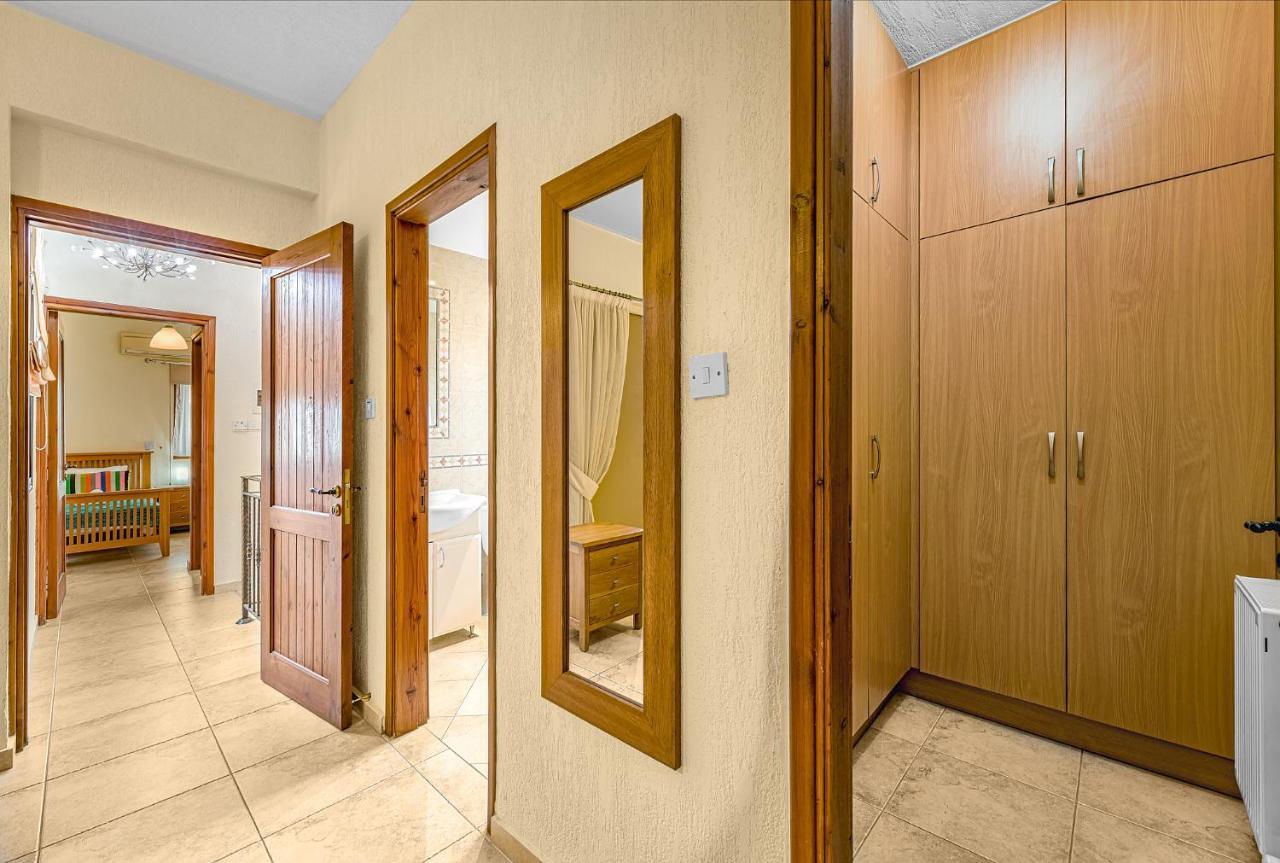 Villa Camelot By Ezoria Villas Coral Bay Zewnętrze zdjęcie
