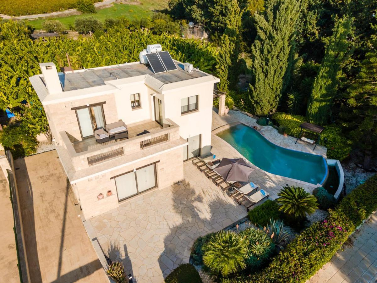 Villa Camelot By Ezoria Villas Coral Bay Zewnętrze zdjęcie